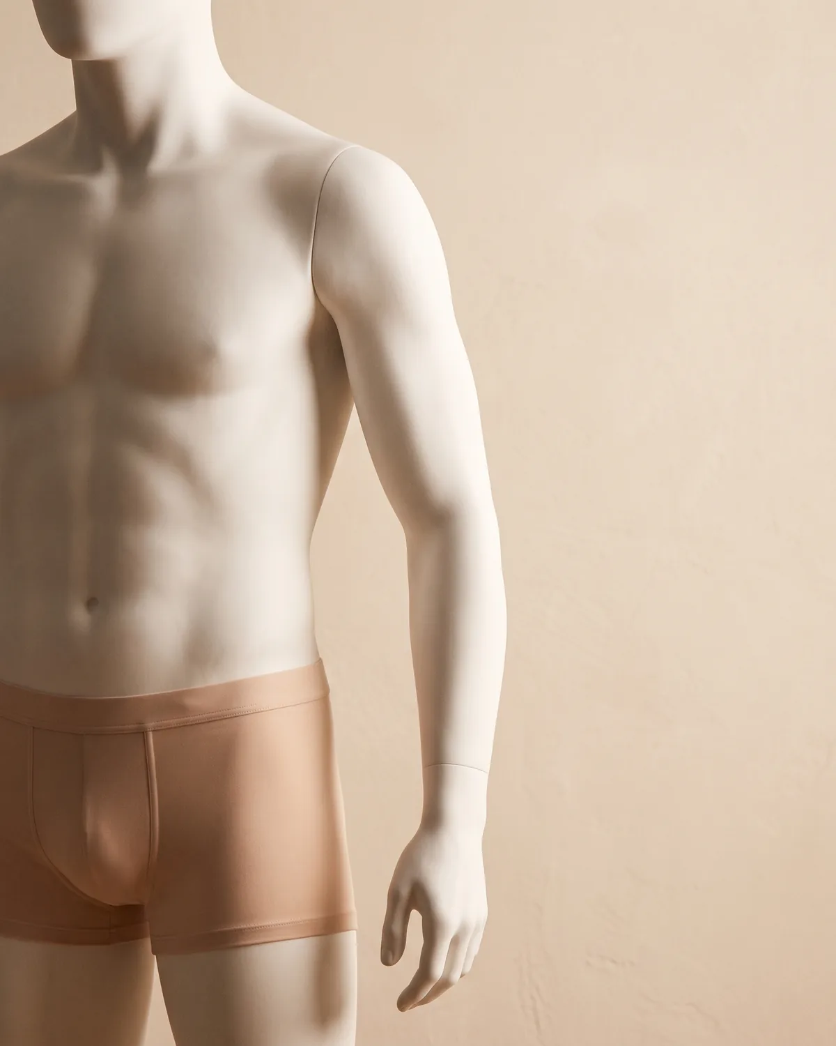 The full arms area shown on a ceramic figure